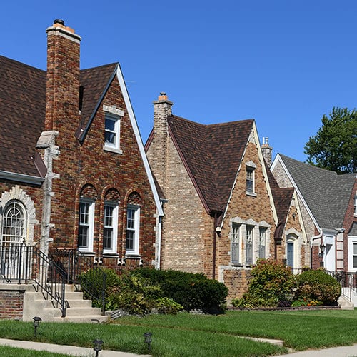 Street view of Tudor homes in Chicago, Illinois